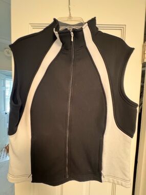 Obermeyer Black and Cream Performance Vest